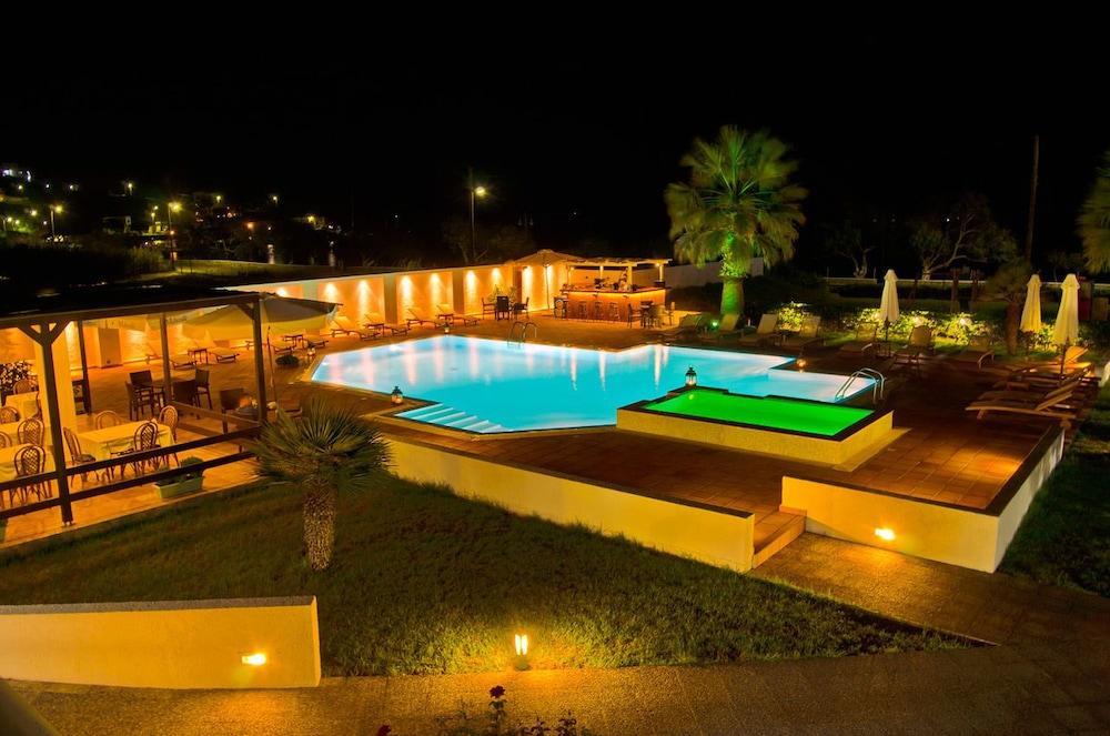 Maltezana Beach Hotel Екстериор снимка